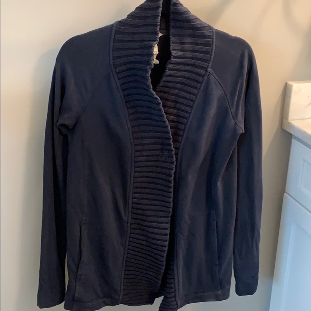 LuluLemon sweatshirt with ribbed trim